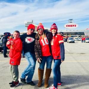 Meet your Posher, Dana titus